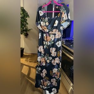 Vibe Sportswear Women's Dress XXL | Closet Label #23.)